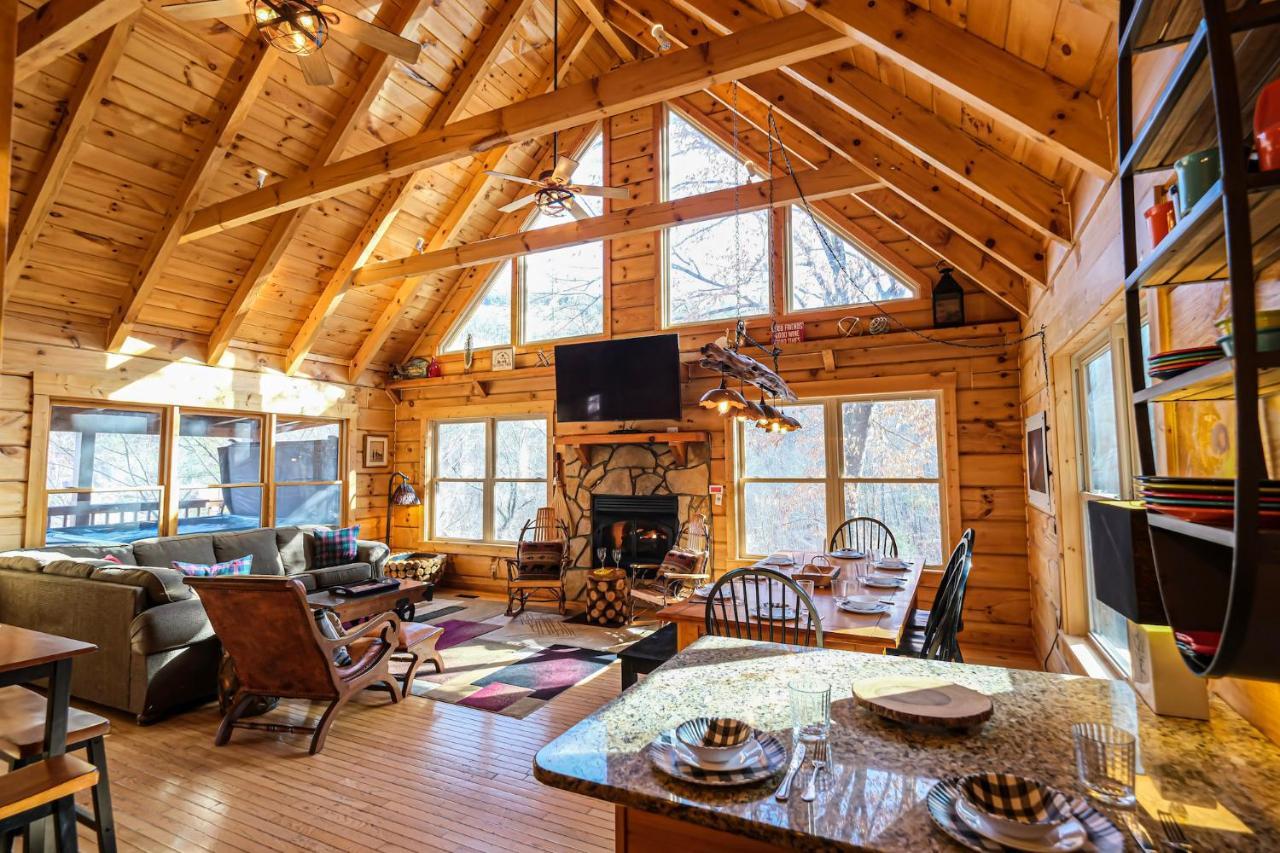 Lazy Bear Lodge Gatlinburg Buitenkant foto