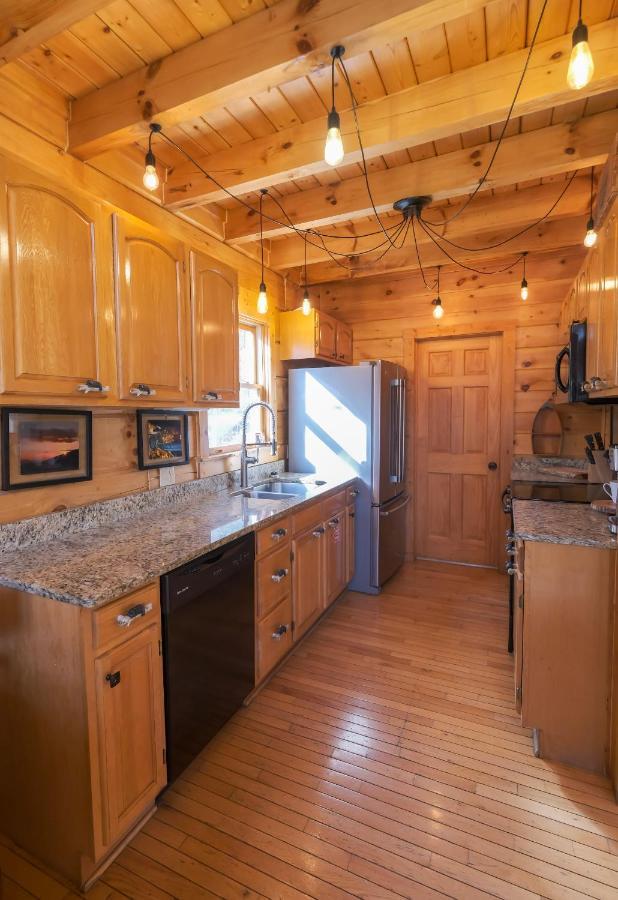 Lazy Bear Lodge Gatlinburg Buitenkant foto