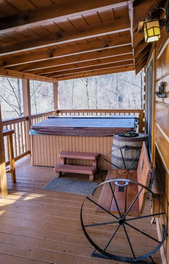 Lazy Bear Lodge Gatlinburg Buitenkant foto