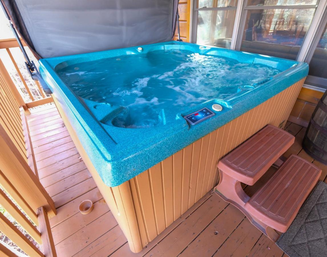 Lazy Bear Lodge Gatlinburg Buitenkant foto